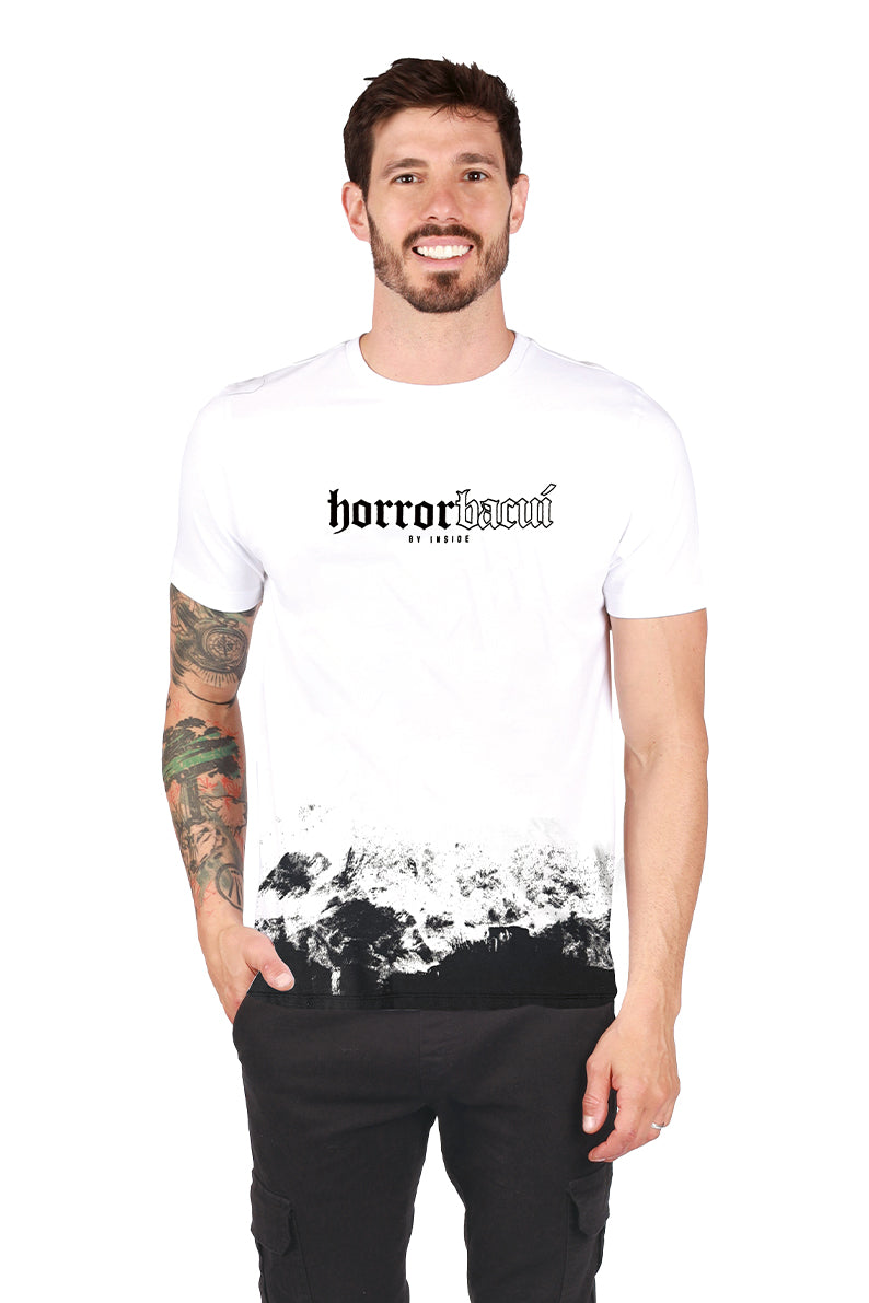 Playera Caballero MC / HORROR BLANCO (8969310699743)