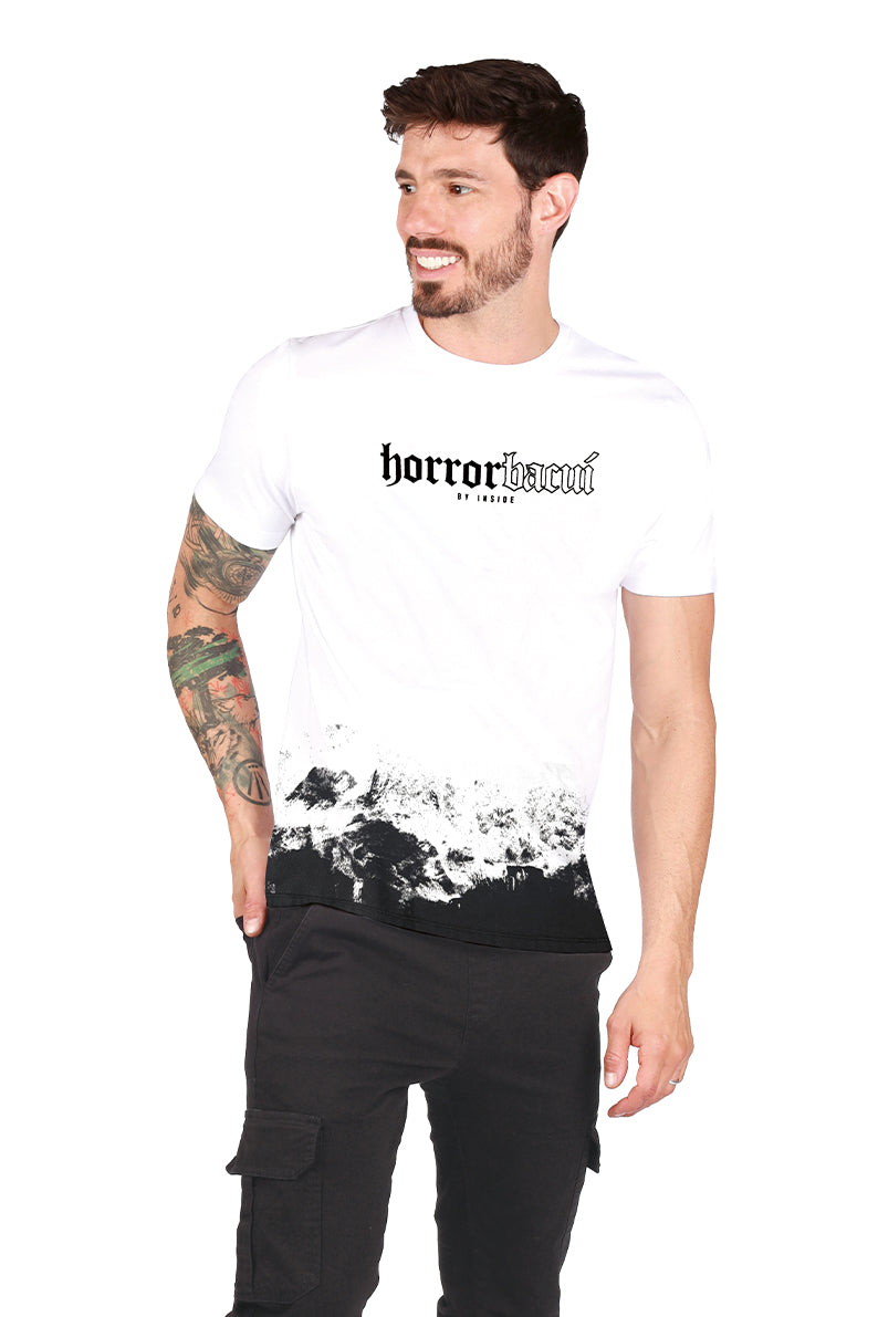 Playera Caballero MC / HORROR BLANCO (8969310699743)