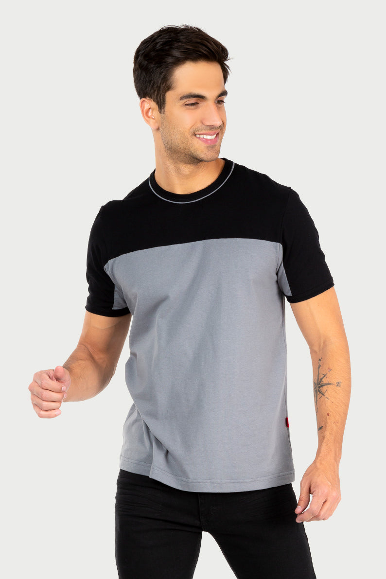 Playera Caballero MC/ CORTE GRIS NEGRO (7067047428278)