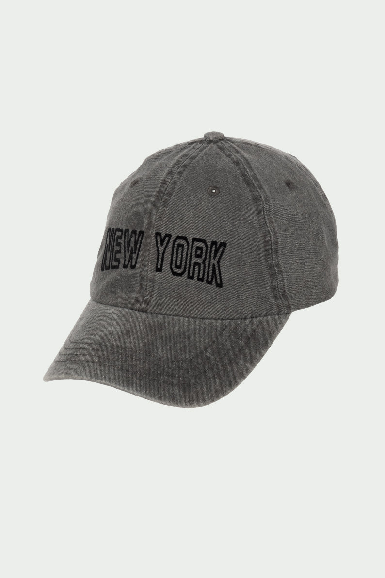 Gorra con solapa/  NEW YORK (7905542602975)