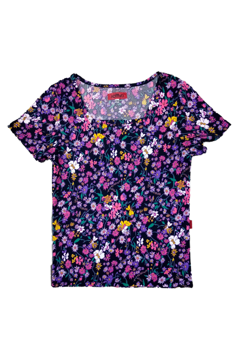 Playera  Flores (8407331569887)