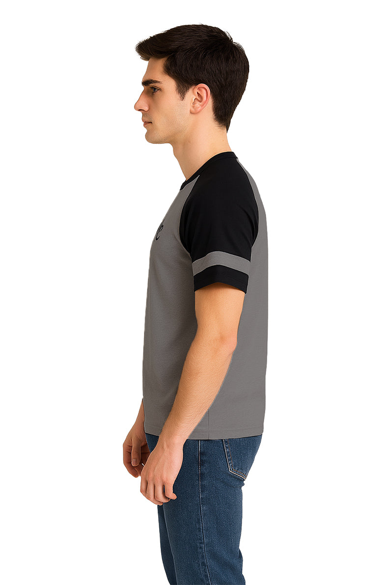 Playera Caballero MC / AUTHENTIC  GRIS/NEGRO