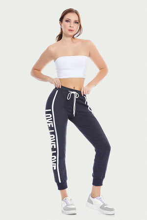 Jogger LOVE en costado (8073930113247)