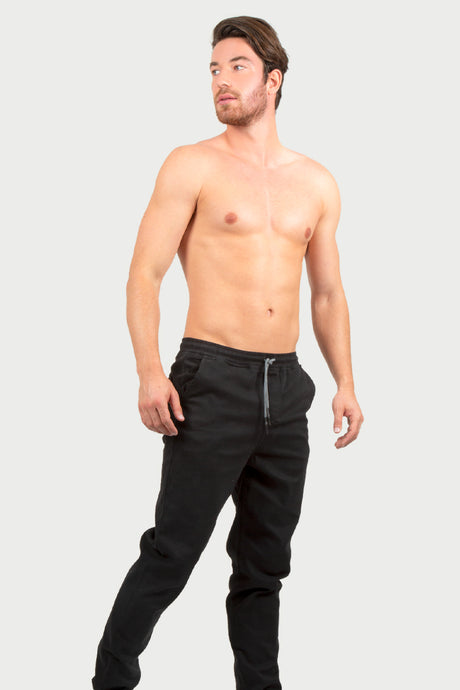 Pantalón  Caballero  /  JOGGER GABARDINA NEGRO (6745671925942)