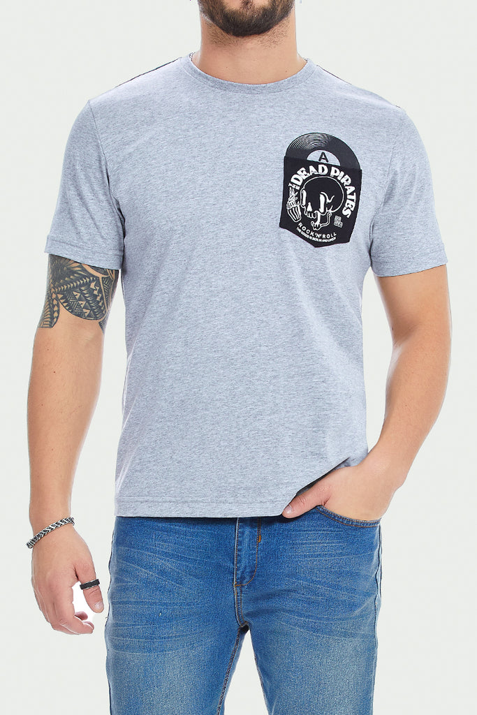 Playera Caballero MC/ DEAD PIRATES (7902491443423)